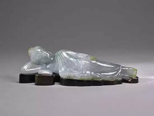 世界上最大一尊卧佛，头下枕着8层楼，近看还有些诡异的感觉