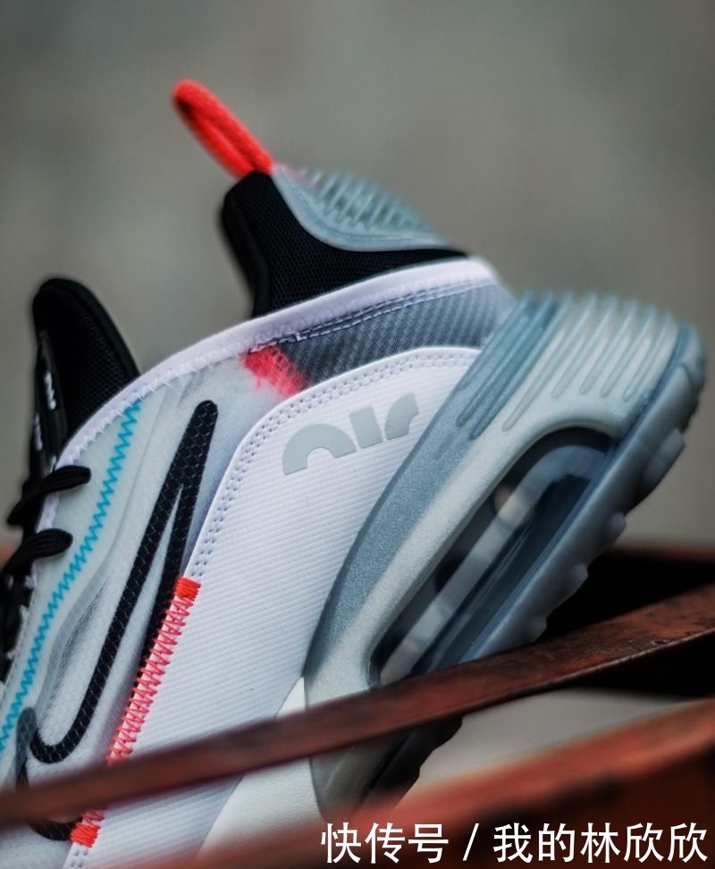『刷屏』昨天Nike疯狂刷屏的新鞋刚刚登场!你还没看就太可惜了