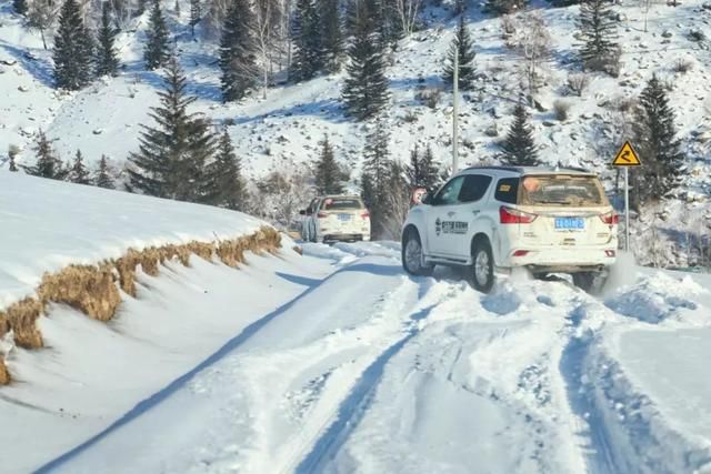 服气!接近零下20度,这台10多万的SUV还敢爬山撒野