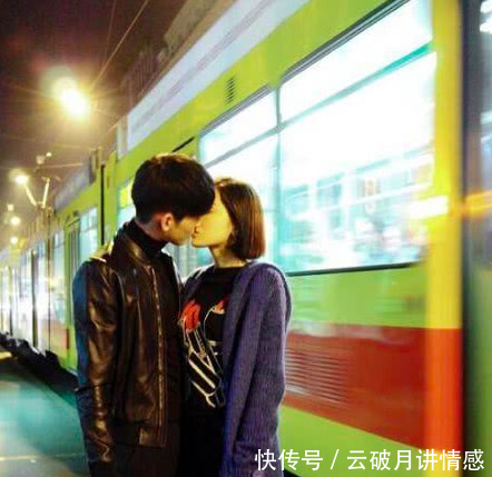 分手内幕网曝张翰与古力娜扎原定10月份举行婚礼，惨被女方拒绝