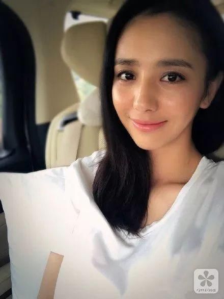 护肤｜雪莉发自拍白成一道光，但那些曾是黑皮肤的女明星是如何变