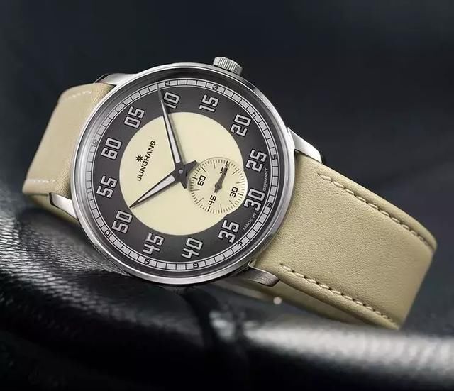 30岁的男人戴什么表最有品味?