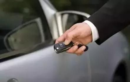 汽车遥控钥匙到底能用多久?没电了咋办?