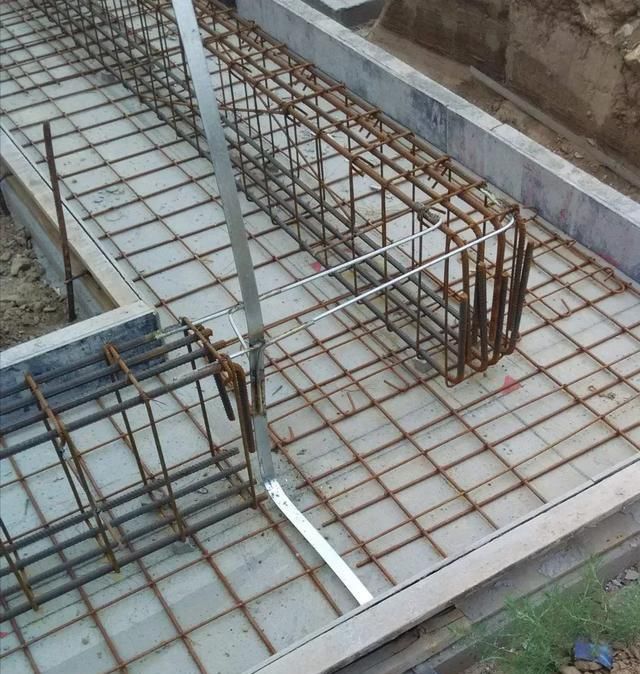  【便宜】农村自主住宅石头基础，桩基础，条带基础，哪些好哪些