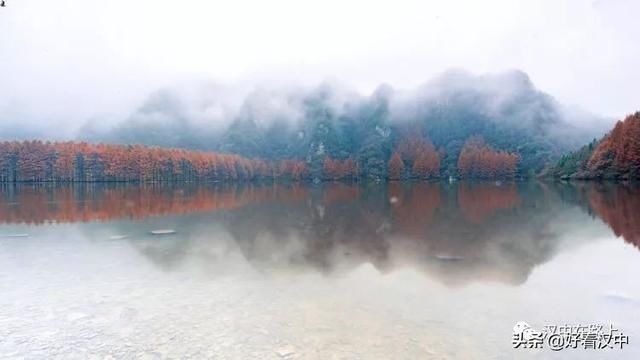 大雪过后的汉中龙池特别适合汉服摄影,不信你看