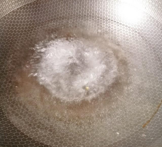 芹菜■芹菜梗爆炒牛肚,超级下饭哦!