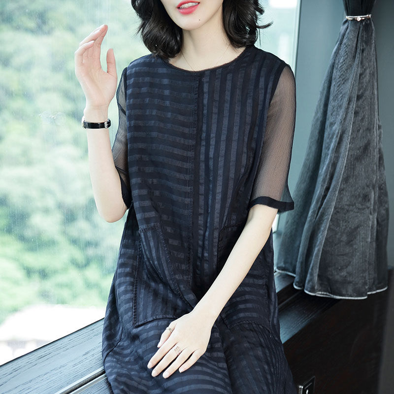 身高150的妈妈有165斤!穿这样高级女装，邻居夸显瘦像姑娘