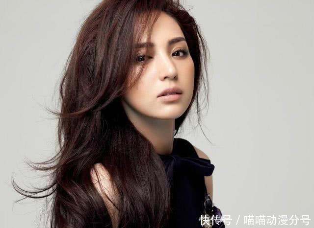 女主开豪车被拍，老公辞职另有隐情，网友：骗局？