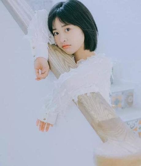 沈月只是剪了发型，160cm穿搭出180的气场，网友：这发型看了想剪