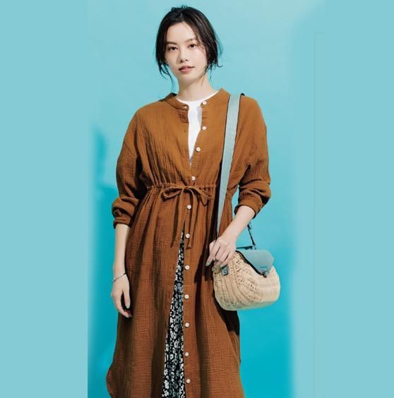  「初春」初春花样衬衫内搭高领衫,打造帅气时髦的出街穿搭造型