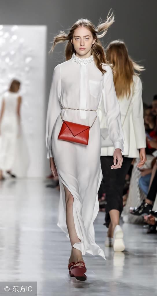 听说，喜欢穿连衣裙的女生，不但外貌美丽，穿上身更有味道哦