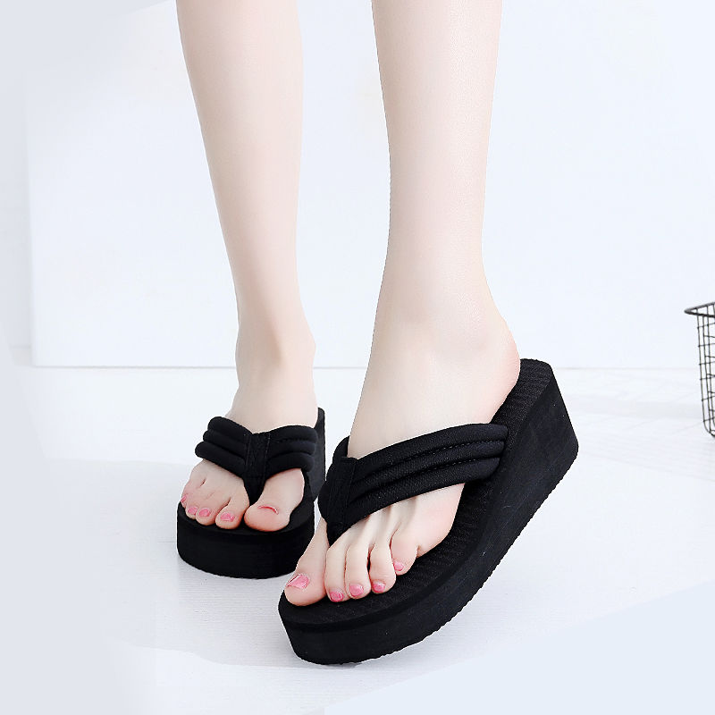 三伏天穿这样的女鞋刚刚好，不闷不臭，比高跟鞋还显气质