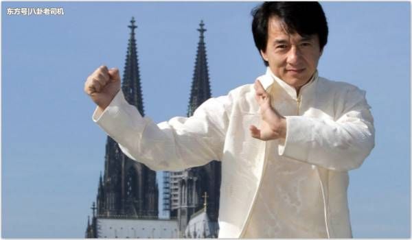 八卦老司机:知名男演员租车遇通缉犯，彭于晏回应换座事件被痛骂