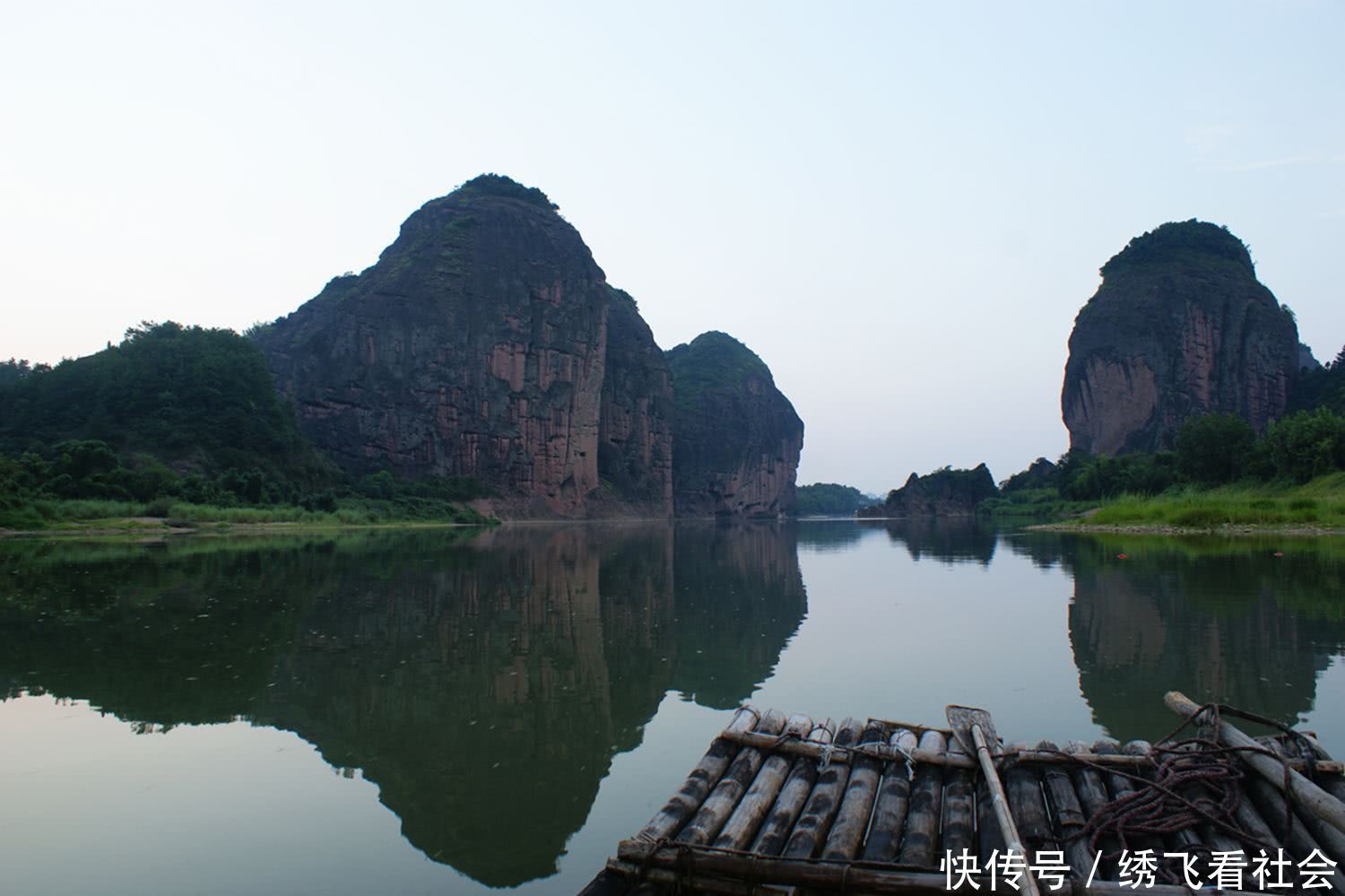 这个景区又贵又坑，很多人都上过当，游客：一群假道士就知道骗钱