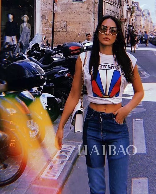 火了| 霸占热搜、大秀性感，2018世界杯第一美女原来是她!