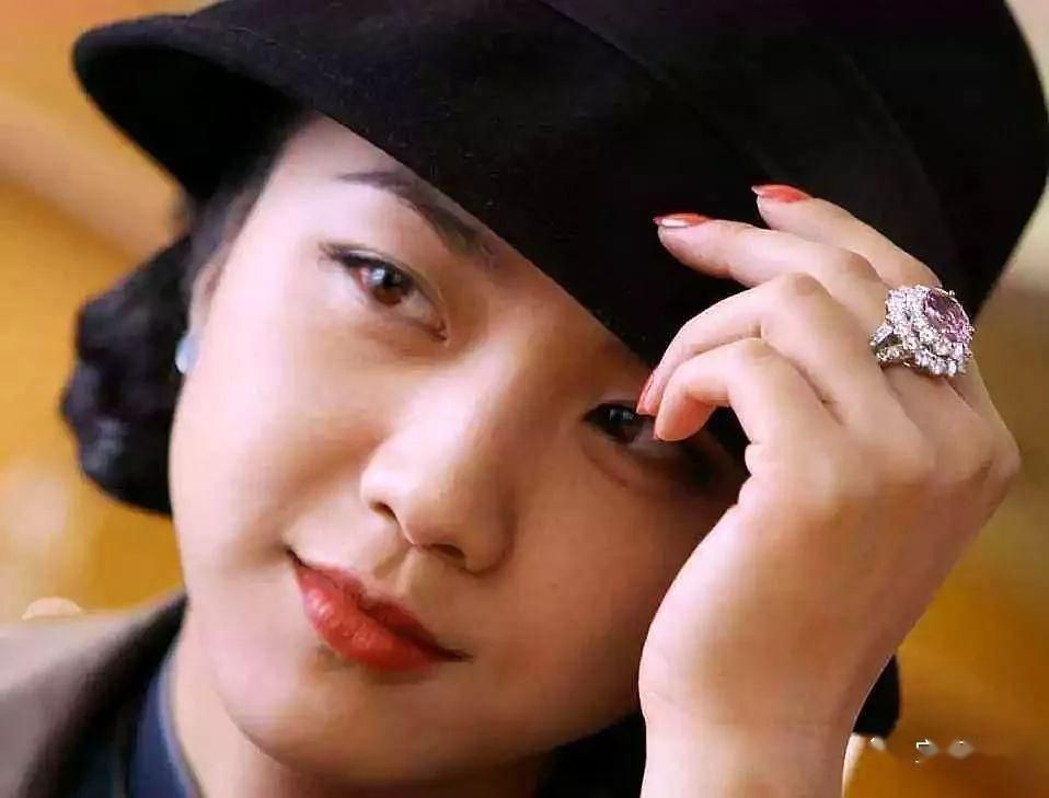 【珠宝】给老婆买包买车不如买珠宝——既是送礼，又是投资！