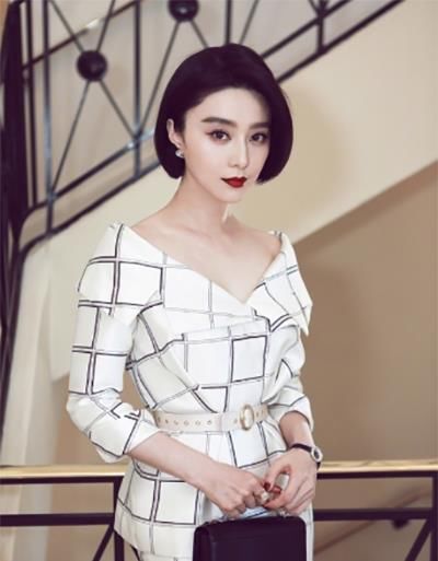 女星尝试短发，热巴彰显男孩气，范冰冰高贵十足，唯独她画风突变