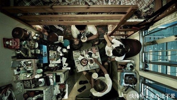  「实拍」实拍香港人居住的棺材房：房子仅仅1.5平方米，却是很多