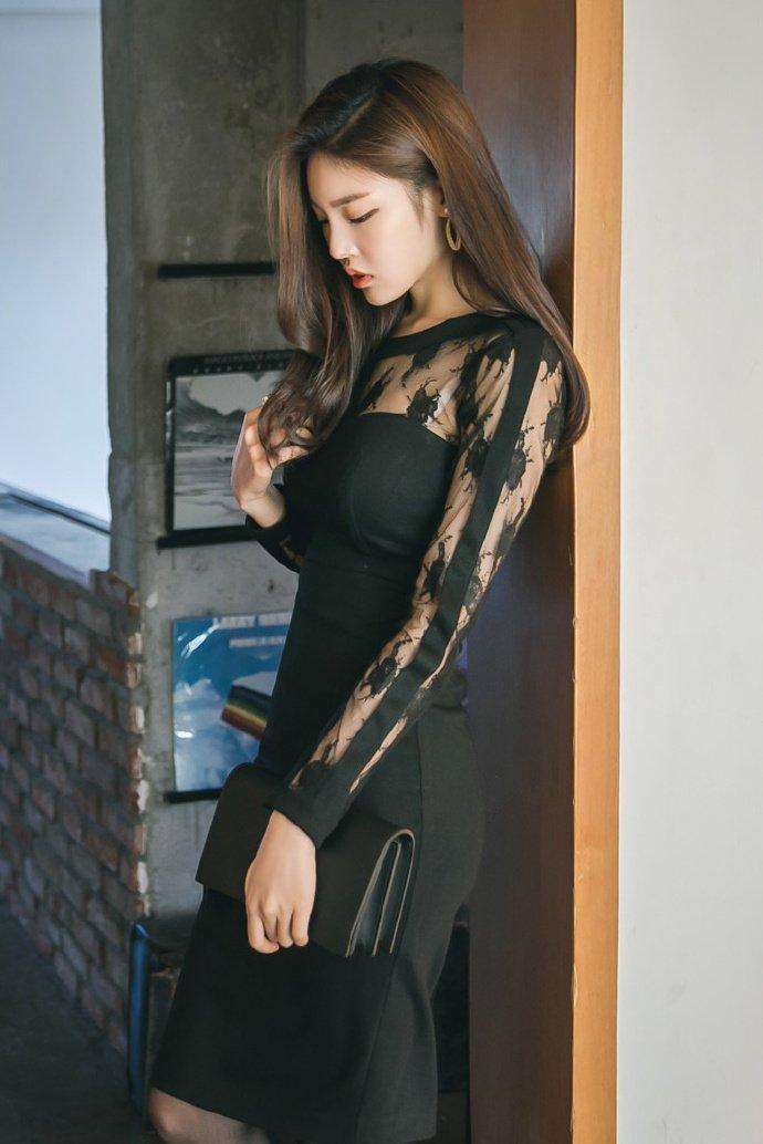 优雅温润的气质美女, 精致短裙显高贵大气, 成熟美韵无法阻挡!