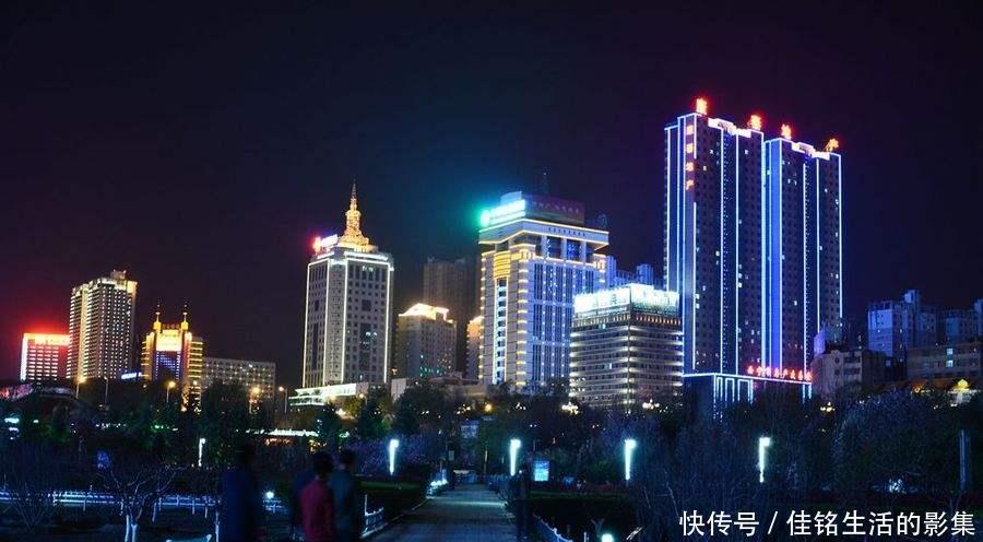 西北大有潜力的省会城市,GDP仅1284亿,每年却能接待大量游客!
