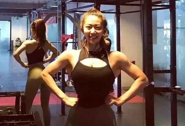 比基尼健身女神,中国版李燕花惊艳全场!