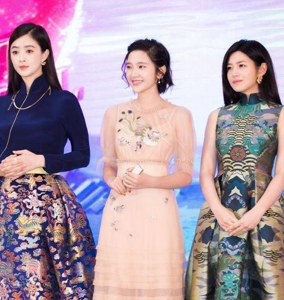 本以为杨幂穿这条仙女裙是最美的，当看到董洁，我迟钝了！