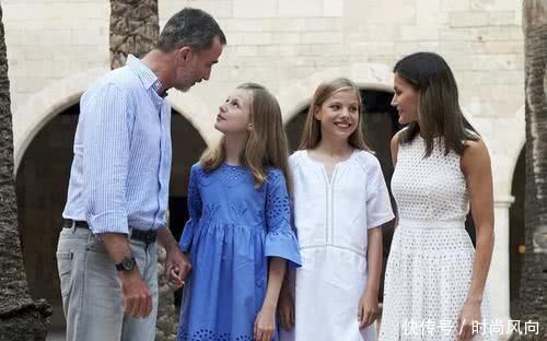 西班牙女王穿短裤度假颠覆你的想象，女王穿短裤是什么样呢