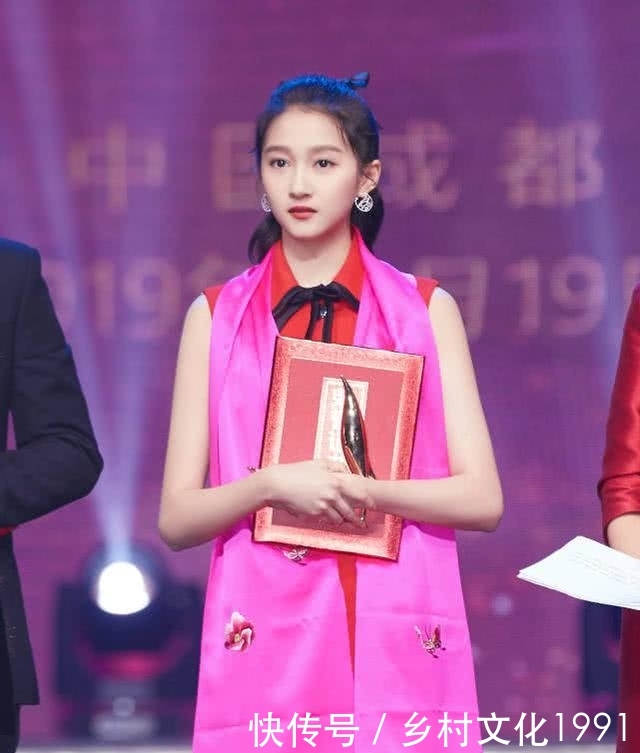 王晓晨感谢关晓彤