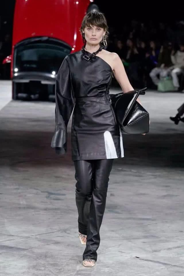  『Off』运动潮牌也可以很时髦丨Off-White 2020 秋冬系列