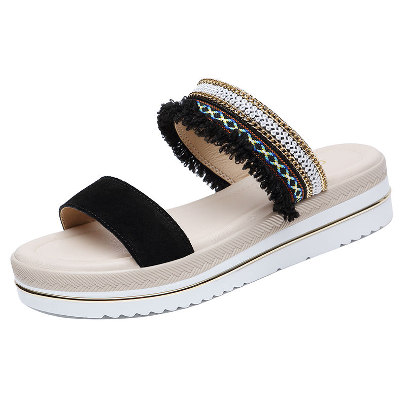 三伏天穿这样的女鞋刚刚好,不闷不臭,比高跟鞋还显气质