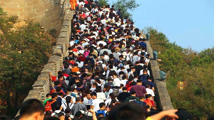 国内最“火爆”的三大景区，完全不存在淡季之说，你去过几个？