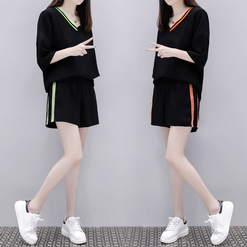 我1米53，却没人说我矮，只因穿这短裤套装，显高不止10公分