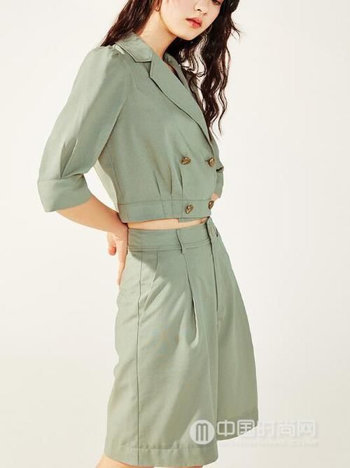  矮个子：小个子女生怎么搭配衣服好看 矮个子穿衣禁忌分享