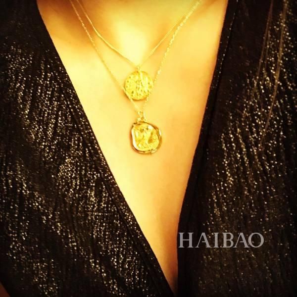 不买包包都要买的硬币项链，叠搭戴起来更好看！看过的人都被种草