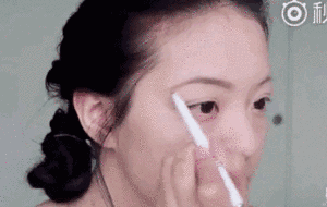 美人计｜爆痘时期这样上底妆，效果跟磨皮一样