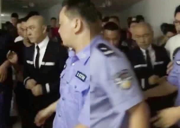 张卫健发文辟谣吸毒被抓：我好的很，以后会戒掉走路的坏习惯