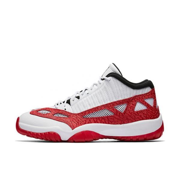 安德烈德拉蒙德亲穿亮深红色Air Jordan 11 Low IE迎战骑士