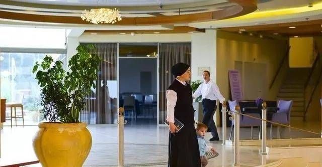  集体农场|这才是真正的“共享农庄”：除了老婆孩子，一切共享