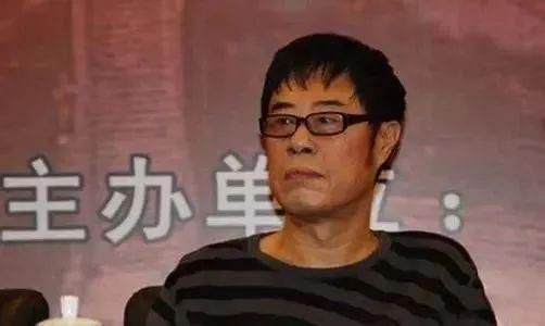 姚明病逝，娱乐圈众星默哀，六小龄童发文悼念!没有人因为买了保