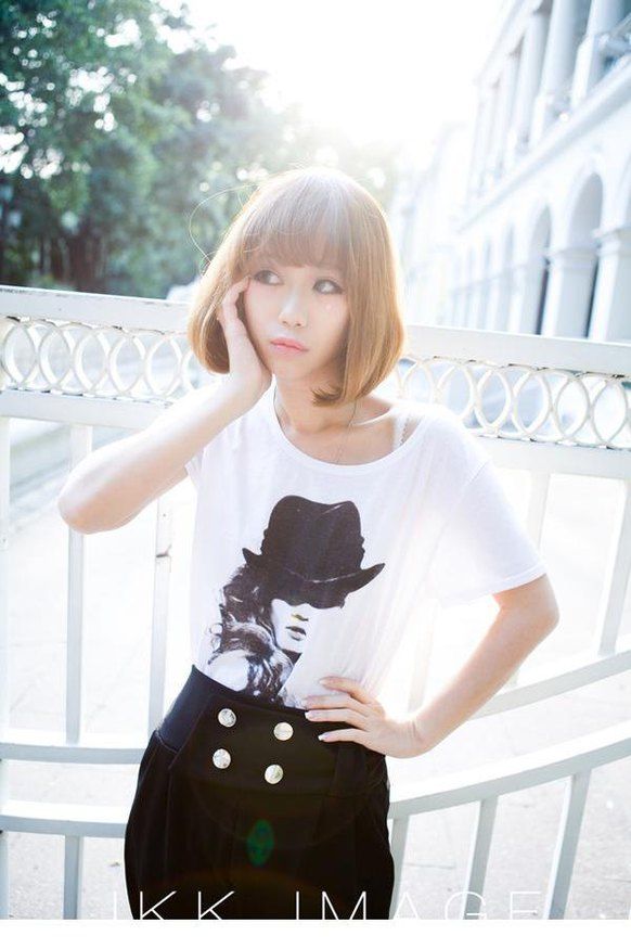 街拍，萌妹子清新自然街拍图片