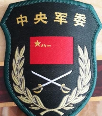 中央军委授予此人一等功臣，少将军衔，他让中国潜艇领先世界