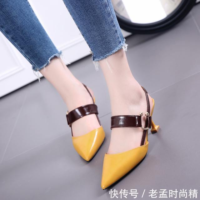 「露趾凉鞋」新款超人气高跟鞋,一鞋在手,完美百搭