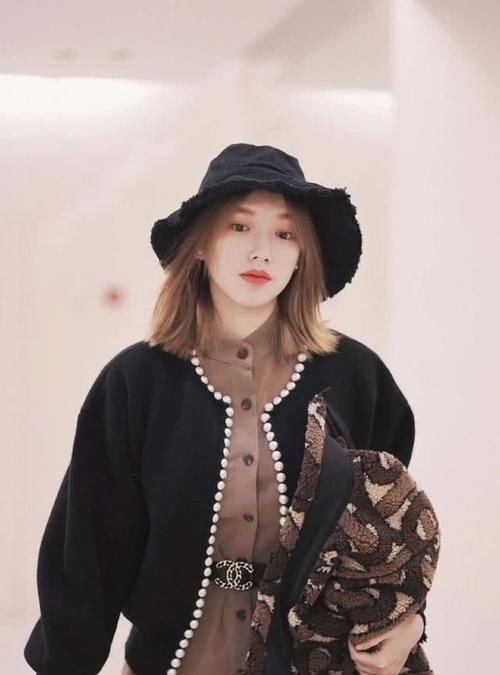 「帽子的搭配」帽子的五种搭配术,每一款都是服装搭配的点睛之笔,这样戴准没错