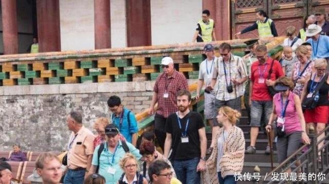 外国游客着重提醒;来中国旅游,不要相信中国人说的“不远”!