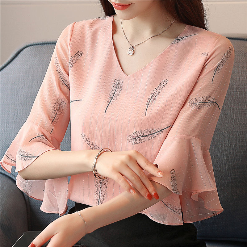 丰满女人怎么穿才好看呢?学学下图女人这样穿，清凉透气又迷人