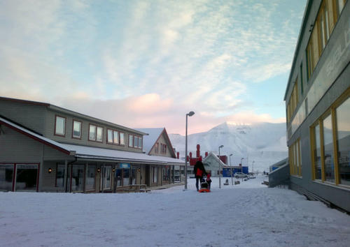 世界上禁止出生和死亡的地方，是世界最大的种子库，对中国免签