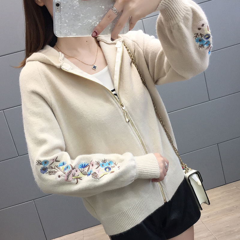 我再有钱也不买裙子，如今流行这样穿，一件比一件洋气，不买揪心