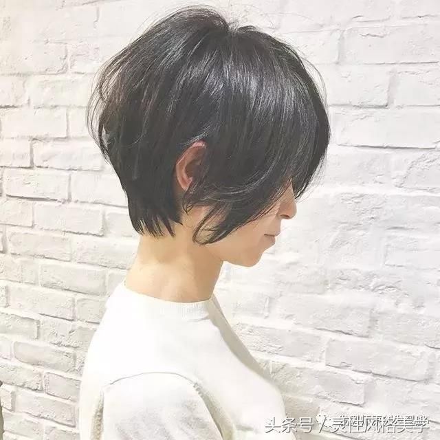 你的短发为什么不好看，可能就是因为头发不蓬松！