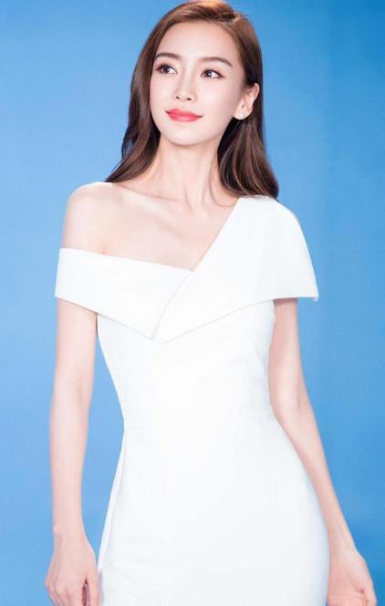 Angelababy 身穿长裙秀曼妙曲线，越来越有女人味！