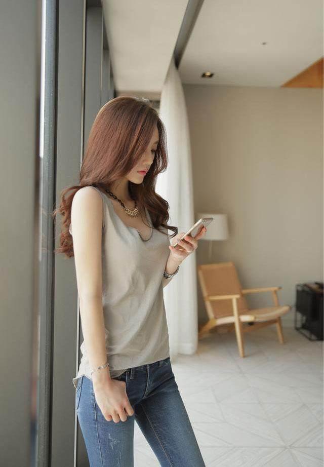 紧身裤不仅显得您的腰更加纤细，给人感觉是很清爽的，高端大气